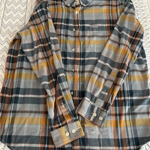 Columbia Gray and Orange Casual Button Down Shirt